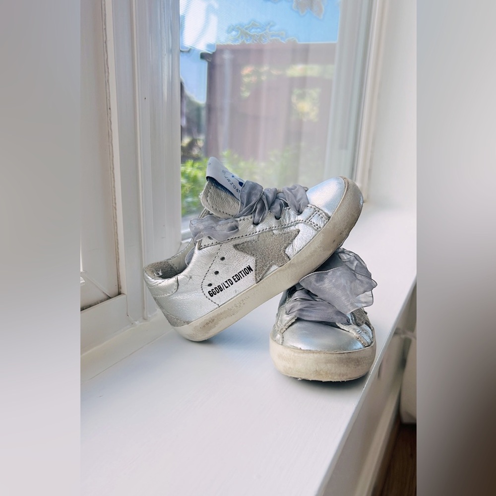 Limited Edition Golden Goose Tennis Shoes!!! (Size: 6)Toddler Girl